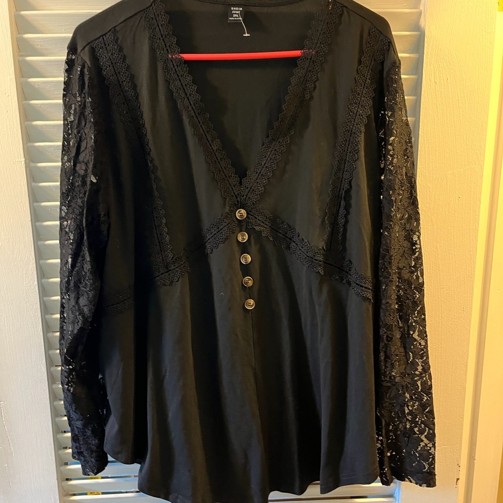 SHEIN Black Curvy Blouse with Lace sleeves
